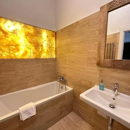 3bdr Bohemian Style Flat With Balcony * Prag